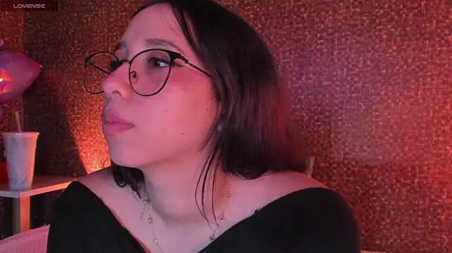 Apartment28 - 💦CUMMMM on her pretty face or mouth💦