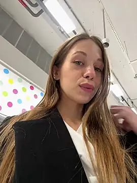 Olivia_Jemison - Lick + suck my nipples in STORE