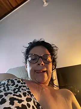 Sharongirl07 - Fingen un tío squirt
