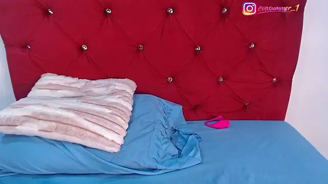 Evasummer1 - BIG PLUG IN ASS 🥵