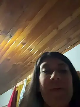 Emilyjohanson - My friend sucks my tits