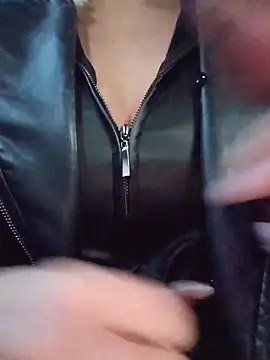 MILFBARBY - Make me squirt in public place
