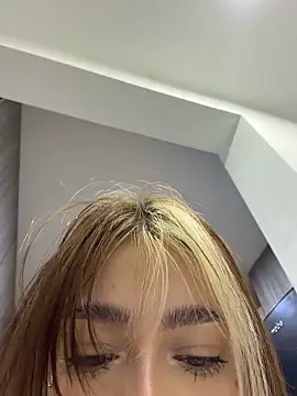Daniela_ruizz - Fingers in the ass + short open
