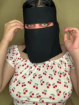 Loly- - انيك كسي علي العام 💋