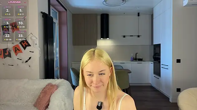 LumiyaSunny - control my toy 2 min