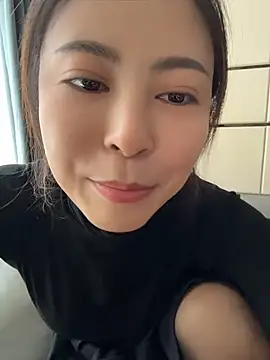 YaoYao8888 - 不穿内裤直播2分钟
