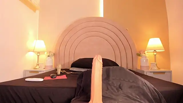 Evaa_Martinez - Bounce ass
