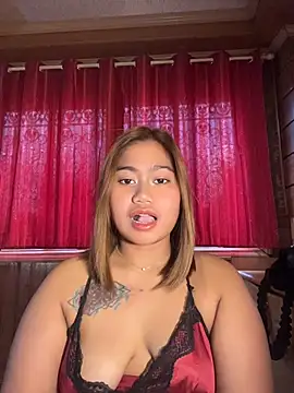Vien_pussy69 - UNDRESS ME