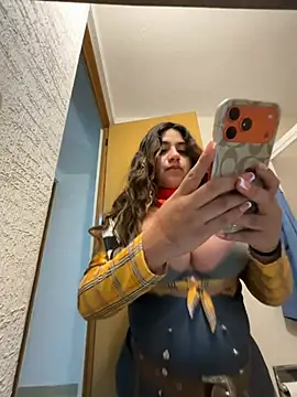 Monica17 - Sal al balcón 💦🔥 Masturbate ahí