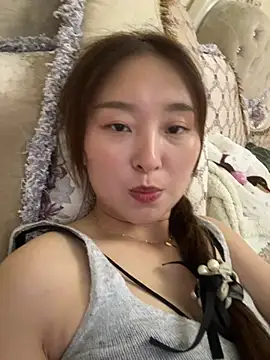 Lianer_520 - 感谢哥哥们对莲儿的支持