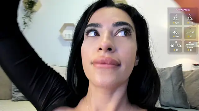 Naila18 - dildo pussy