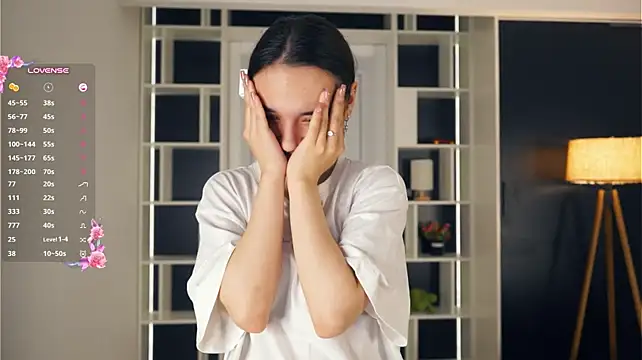 CourtneyBasbas - suck 2 fingers with drool