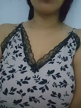 Lunix18 - Afuera blusa 🙈💋