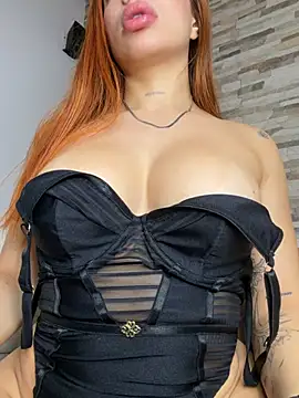 CiaraMorettii - Deep Oil Masagge to my BigBoobs 🍒🔥