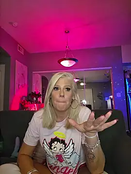 Lexi_Shocker - Get me naked! & squirtinn💗💦💦