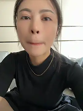 YaoYao8888 - 不穿内裤直播2分钟