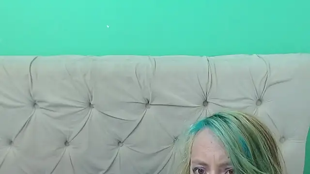 Amoremerchmar - a blowjob with a toy