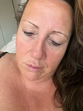 Xsexycurvymilf - lets play pussy