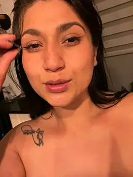 Magenta_Moon - Show ass
