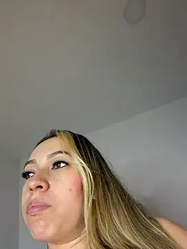 Moon_Blake - 2 fingers in my creamy pussy