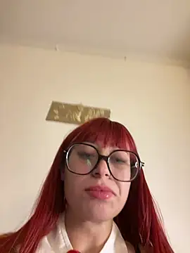 Queenlo_xxx - gagne 2 vidéos HARD🔥
