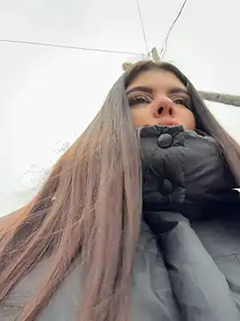 AmelliaDiamond - Suck my tits+2 finger in pussy