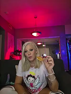 Lexi_Shocker - Get me naked! & squirtinn💗💦💦