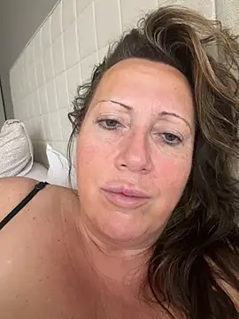 Xsexycurvymilf - lets play pussy