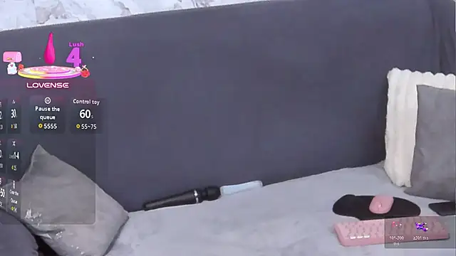 AlizNichols - Take off all the clothes ;p