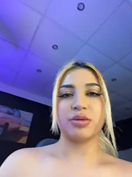 AstridJade - Let's rip this ass with the BIG DILDO