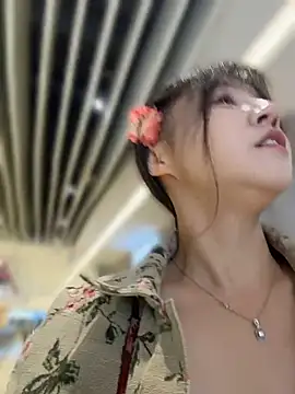 Bingbing6699 - 户外脱内衣性感揉胸