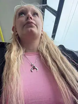 Elfi_InPublic - FUCK PUSSY FINGERS IN BUS