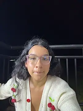 Gia_cutee - naked in the balcony