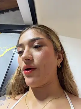 Ariannaa_1 - Ride a plushie + clit rub 🥵😈