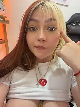 Daniela_ruizz - Big squirt + control lush x5 min