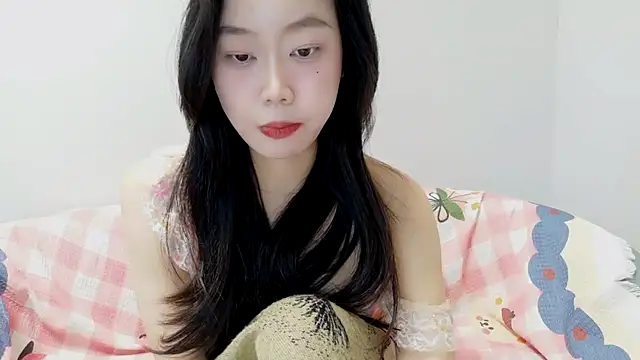Yuyu9988 - 天使会降临吗？我想会的（控制三分钟脱上衣）