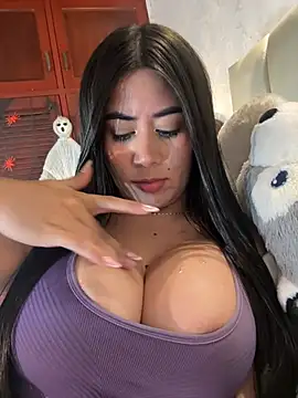 _MadiLee_ - Show boobs, slap, spit, oil