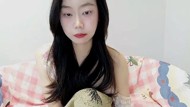 Yuyu9988 - 天使会降临吗？我想会的（控制三分钟脱上衣）