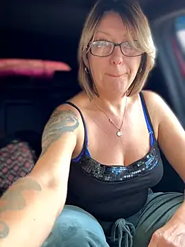 Milena-MilfaXXX - 4 finger pussy🫦mmm