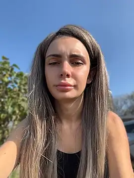 SandraCarter - Show ass in park