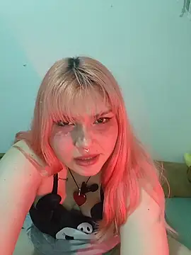 Bloodsweett - Dildo in pussy
