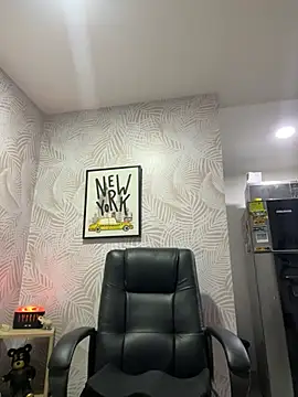 Sexyyykloee - fingers pussy mmmm