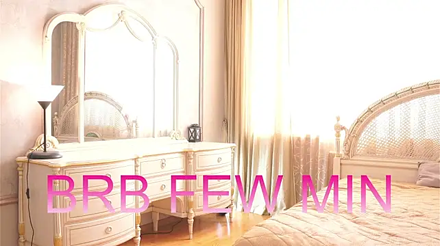 MercedezTimbs - Touch my cute belly