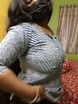 Angel_Julia - Ass show
