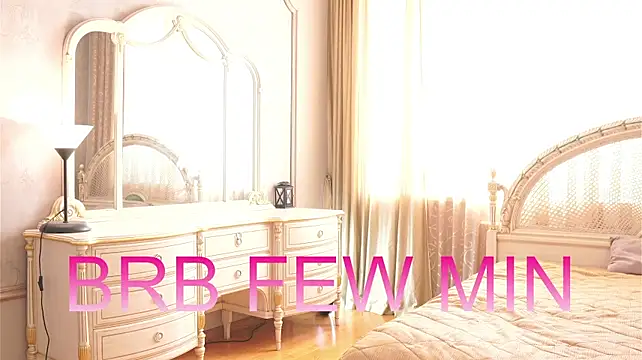 MercedezTimbs - Touch my cute belly