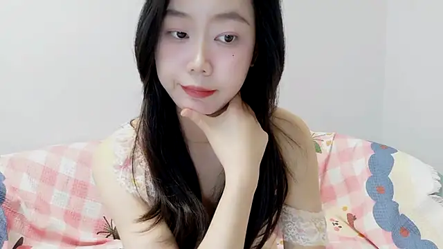 Yuyu9988 - 天使会降临吗？我想会的（控制三分钟脱上衣）