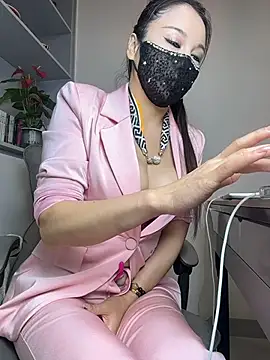 TopAlice566 - 无内摇屁屁💕