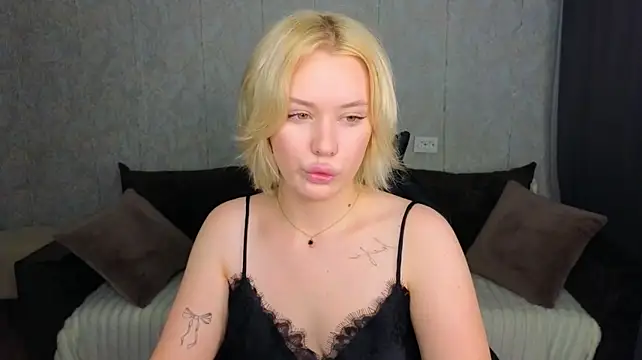 MelissaAvis - add fake cum on panties