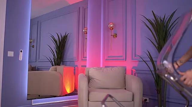 ElaBellanotte - Give a treat to my 🐈🐈🐈