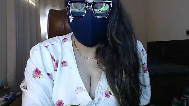 SEXY-Sardarni - boobs show
